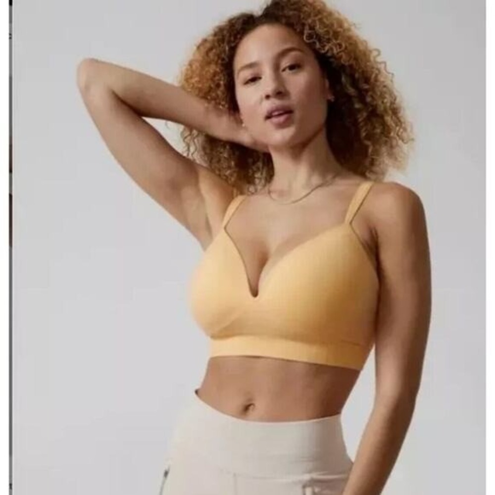NWOT Athleta‎ Women's Embrace Sports Bra Cup D-DD Size Medium Lunaria Yellow